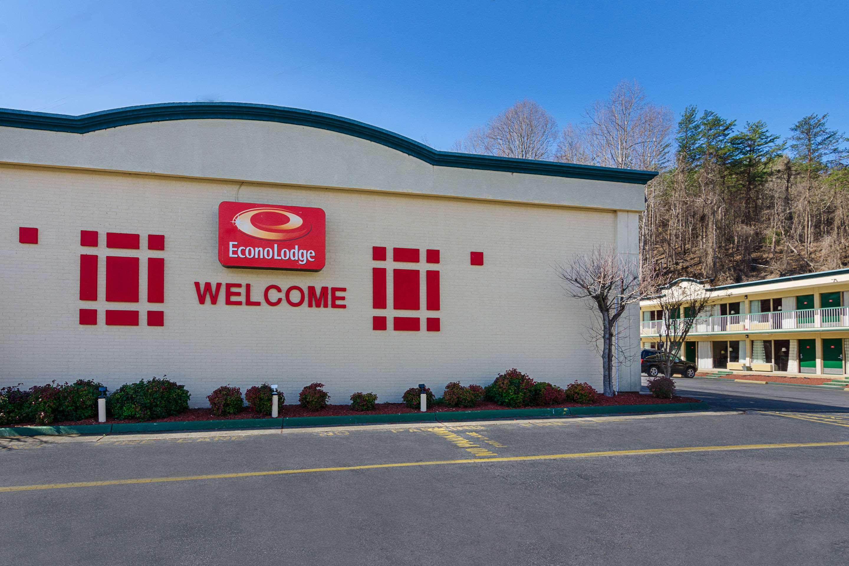 Econo Lodge Martinsville Exterior photo